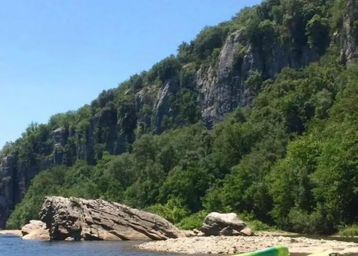 « les Rives De L'ardeche » *